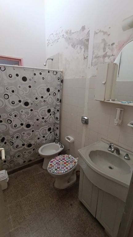 SE VENDE CASA EN ARROYITO