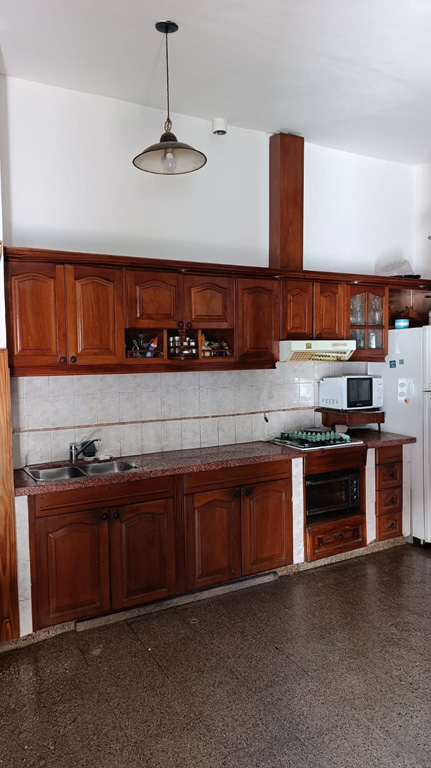 SE VENDE CASA EN ARROYITO