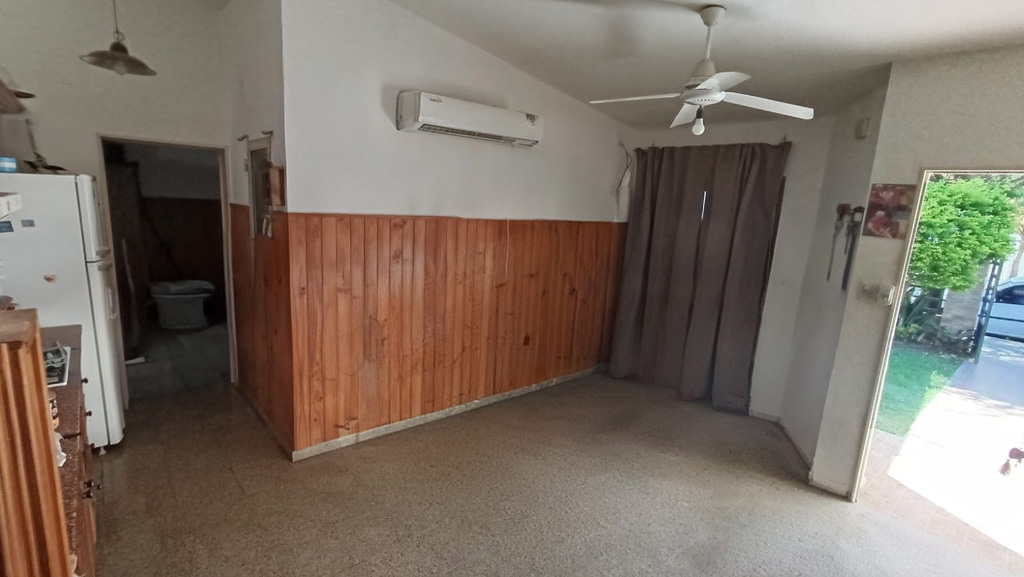 SE VENDE CASA EN ARROYITO