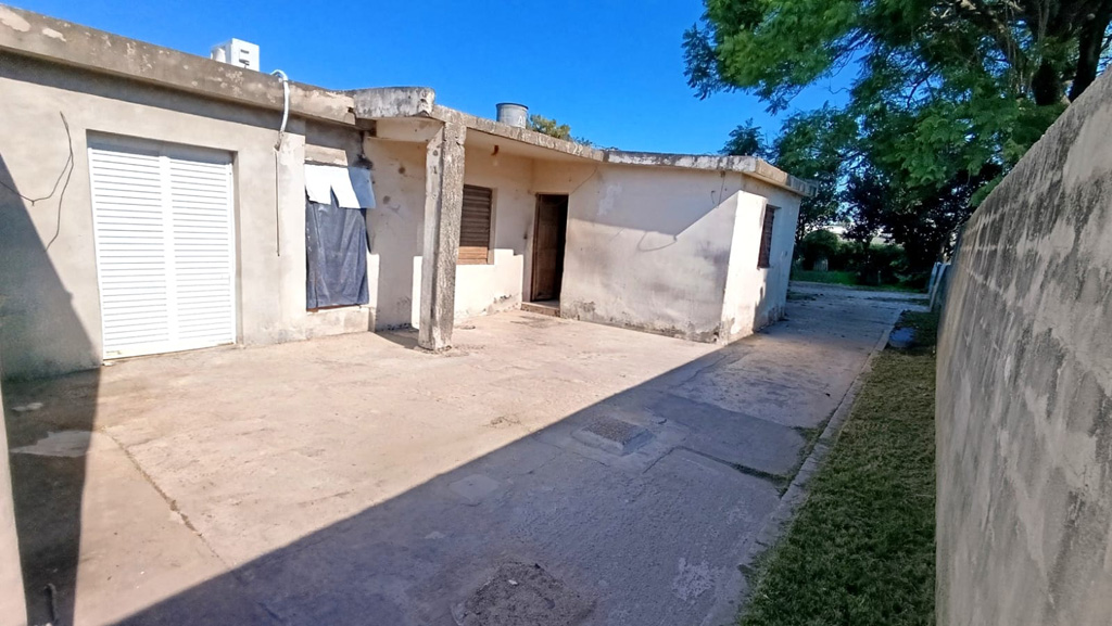 SE VENDE CASA EN ARROYITO