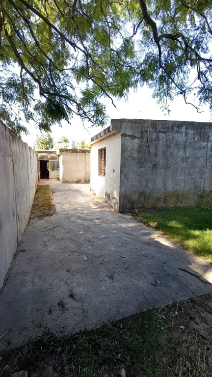 SE VENDE CASA EN ARROYITO