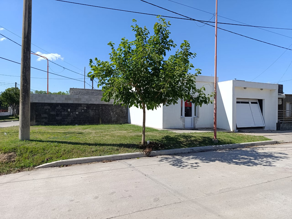 SE VENDE CASA EN ARROYITO