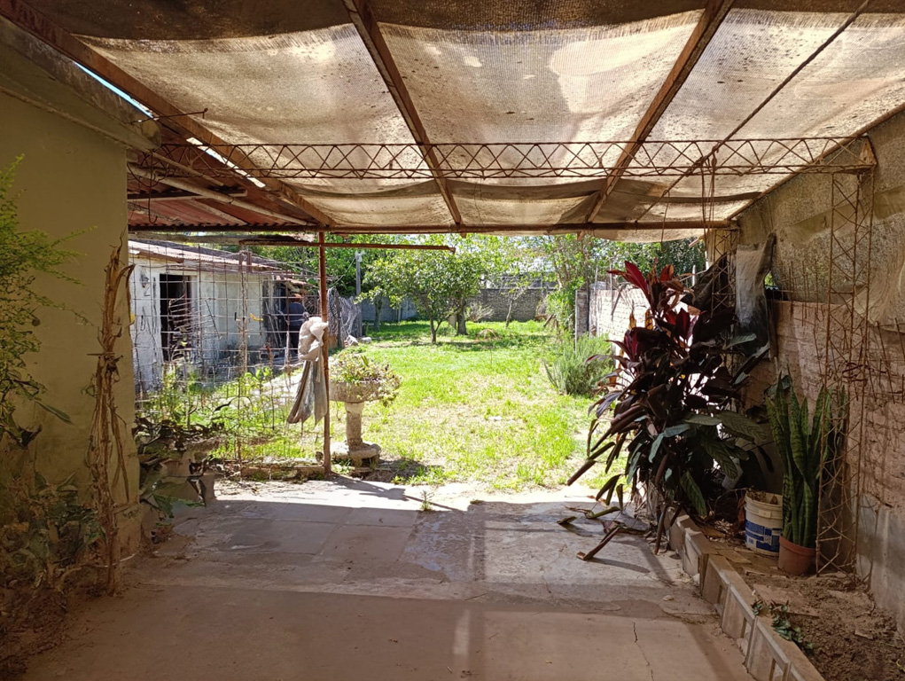 SE VENDE CASA EN ARROYITO
