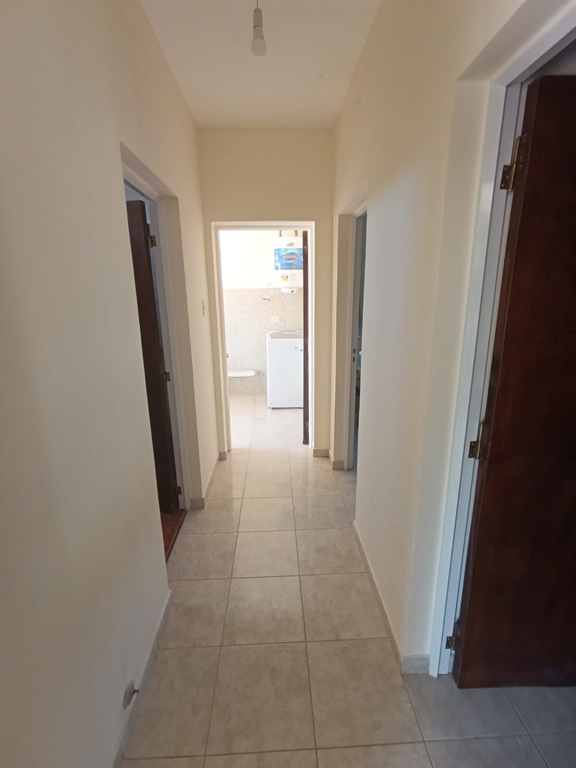 SE VENDE CASA + DEPARTAMENTO EN ARROYITO
