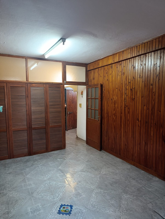 SE VENDE CASA + DEPARTAMENTO EN ARROYITO