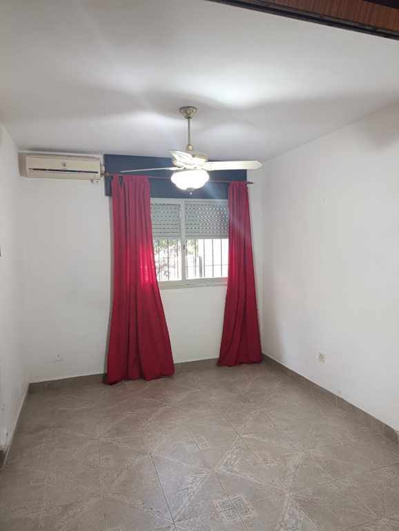 SE VENDE CASA + DEPARTAMENTO EN ARROYITO