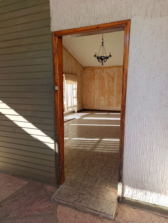SE VENDE CASA PARA RECICLAR EN ARROYITO