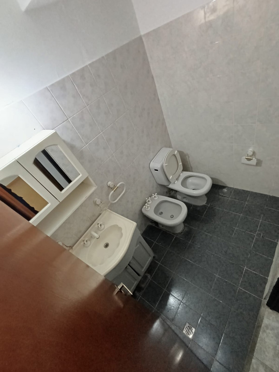 SE VENDE CASA EN ARROYITO