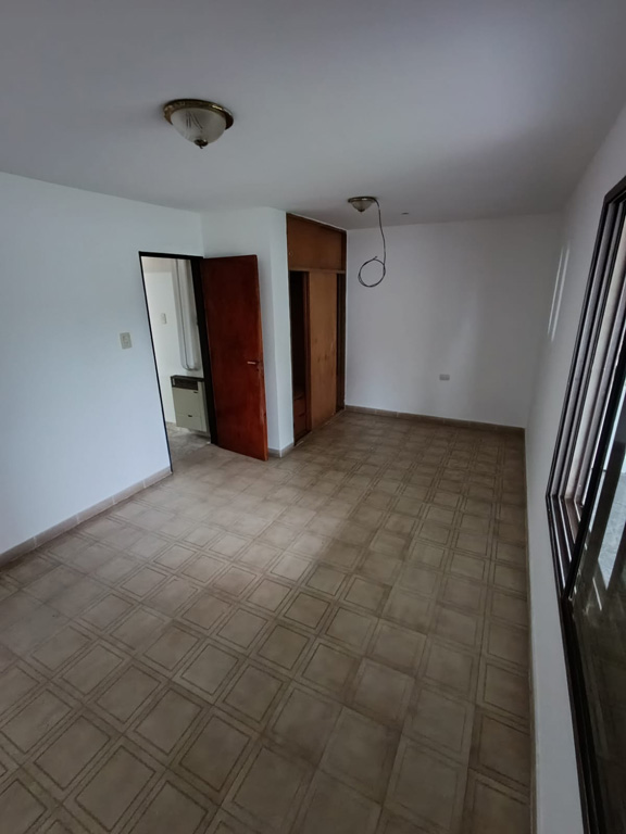 SE VENDE CASA EN ARROYITO