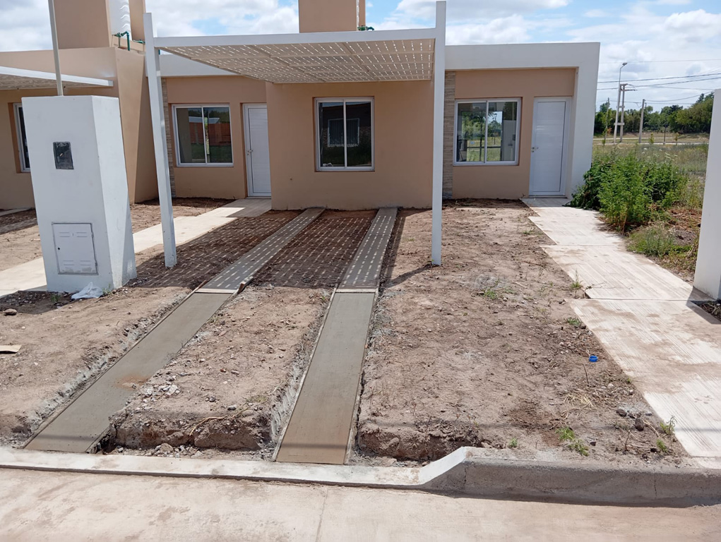 SE VENDEN DUPLEX EN ARROYITO
