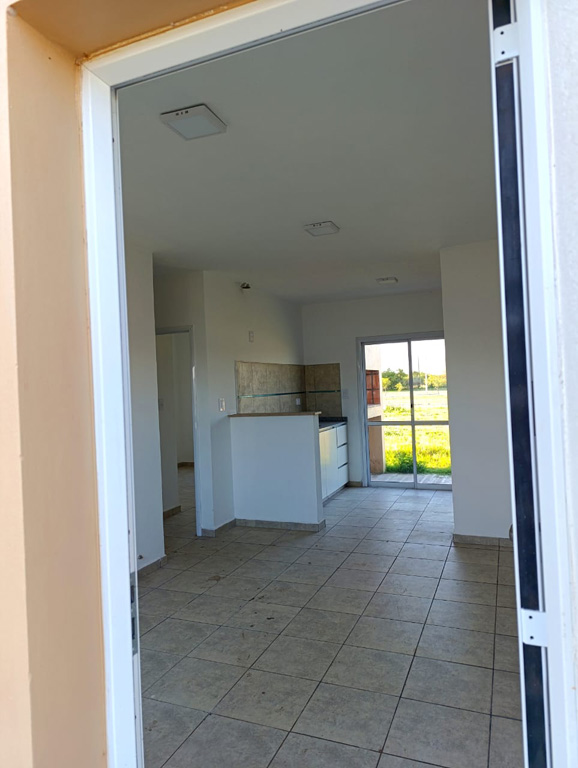SE VENDEN DUPLEX EN ARROYITO
