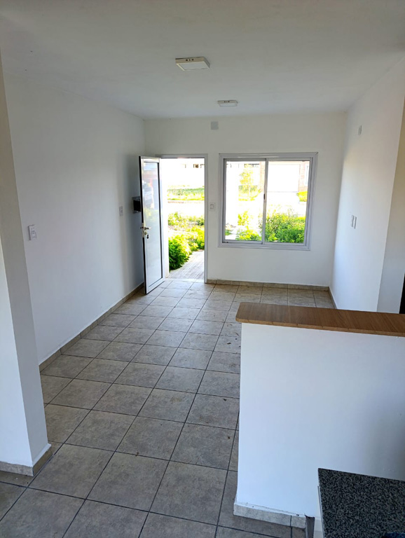 SE VENDEN DUPLEX EN ARROYITO