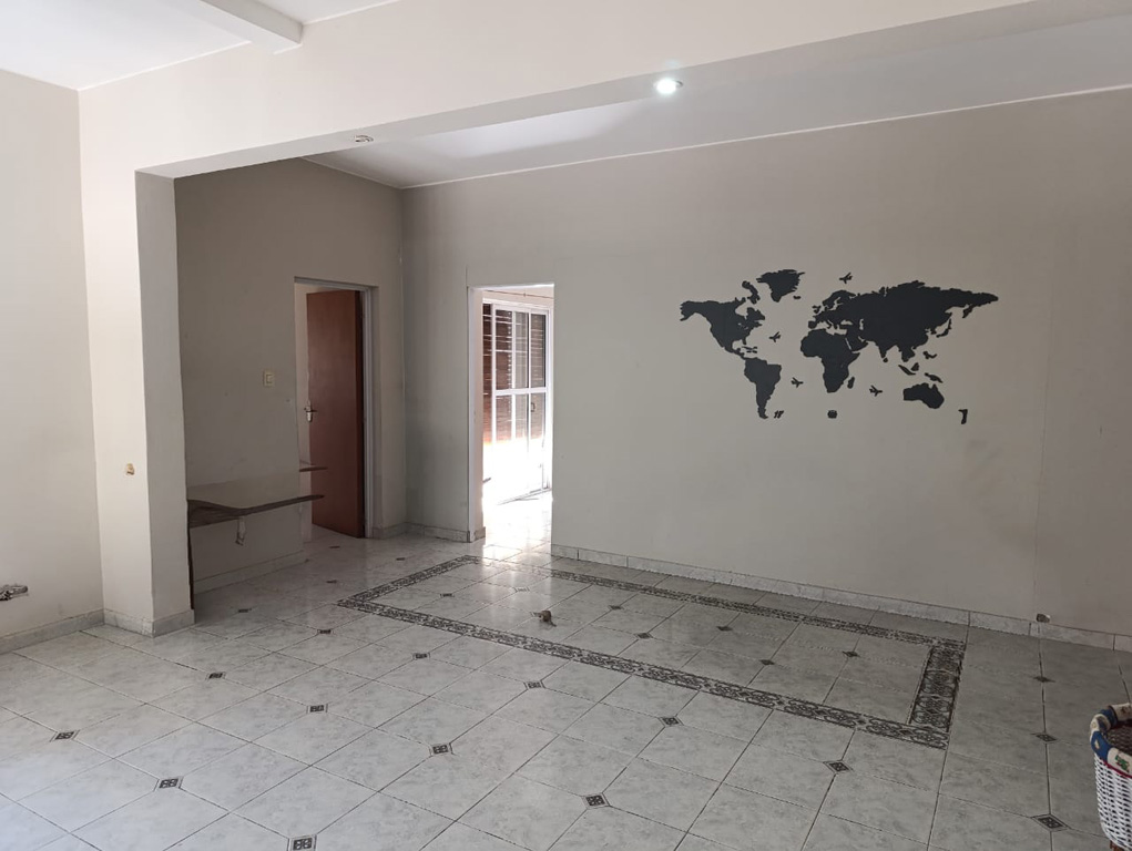 SE VENDE CASA EN ARROYITO