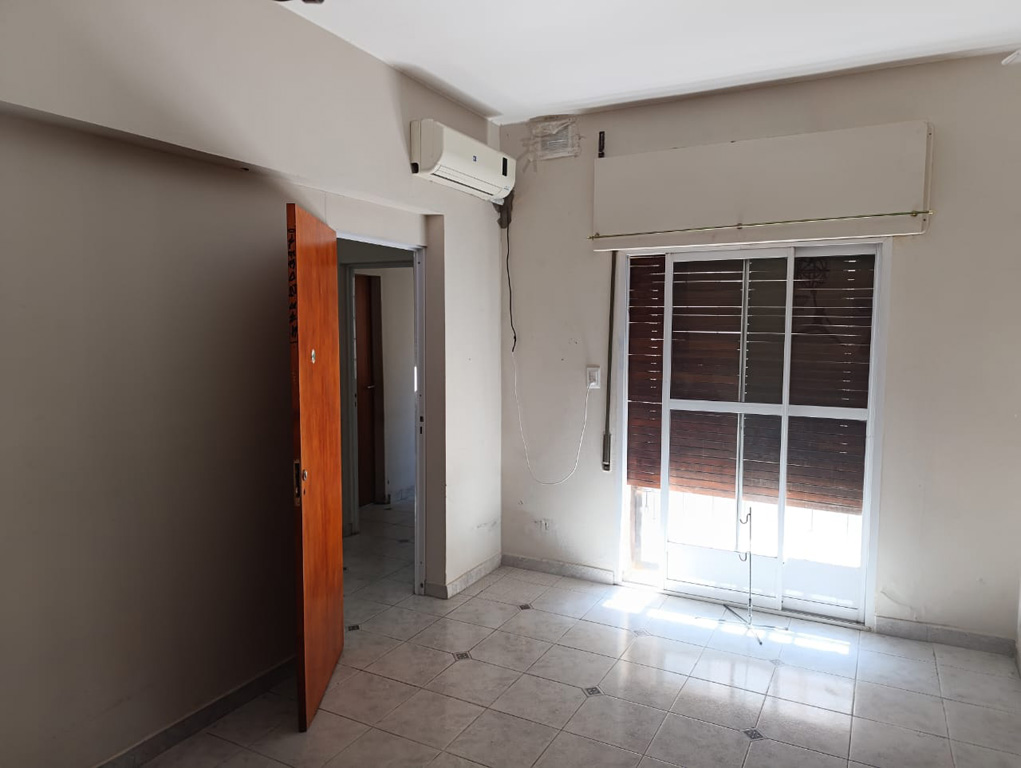 SE VENDE CASA EN ARROYITO