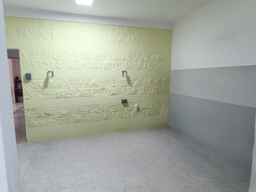 SE VENDE CASA EN ARROYITO