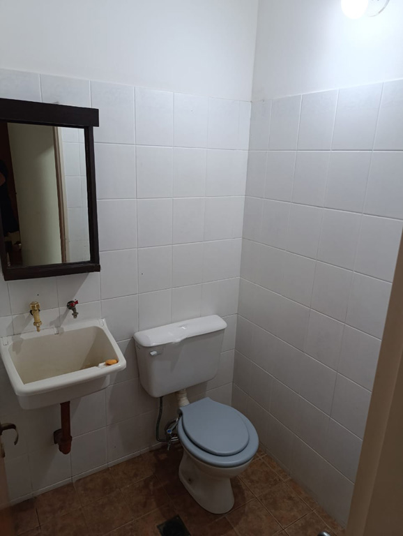 SE VENDE CASA EN ARROYITO