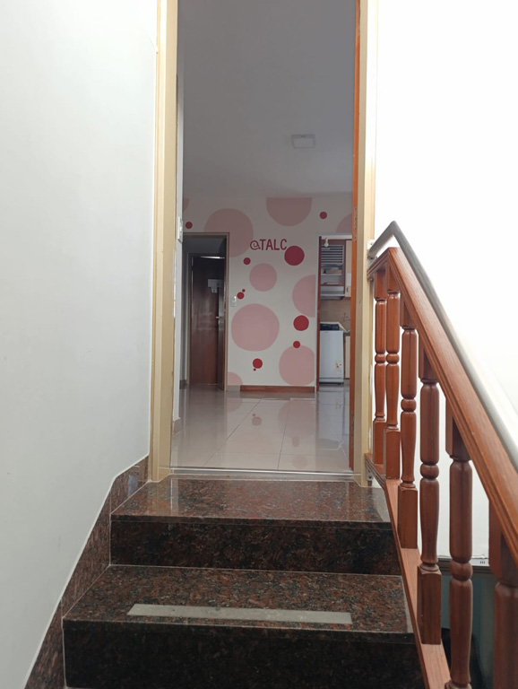 SE VENDE CASA + LOCAL COMERCIAL EN ARROYITO (ZONA CENTRO)