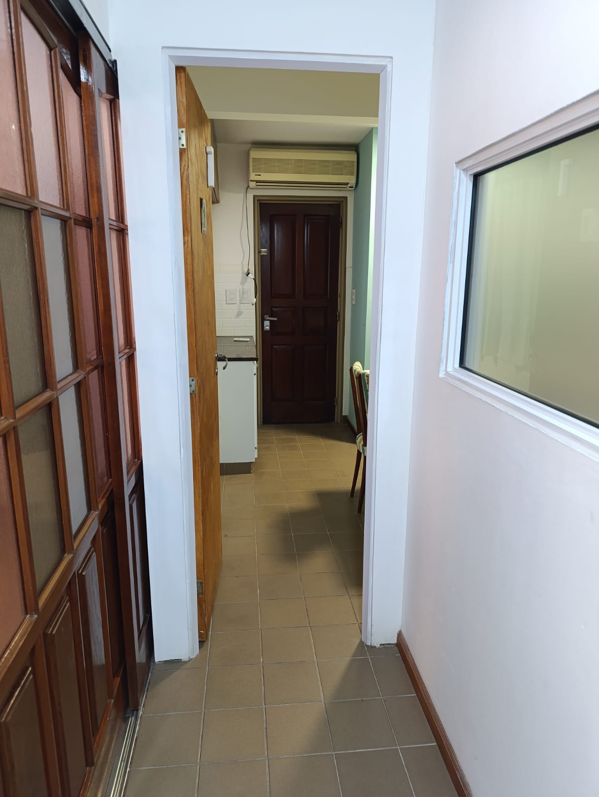 SE VENDE CASA + LOCAL COMERCIAL EN ARROYITO (ZONA CENTRO)