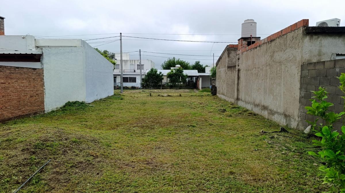 SE VENDE MONOAMBIENTE EN ARROYITO