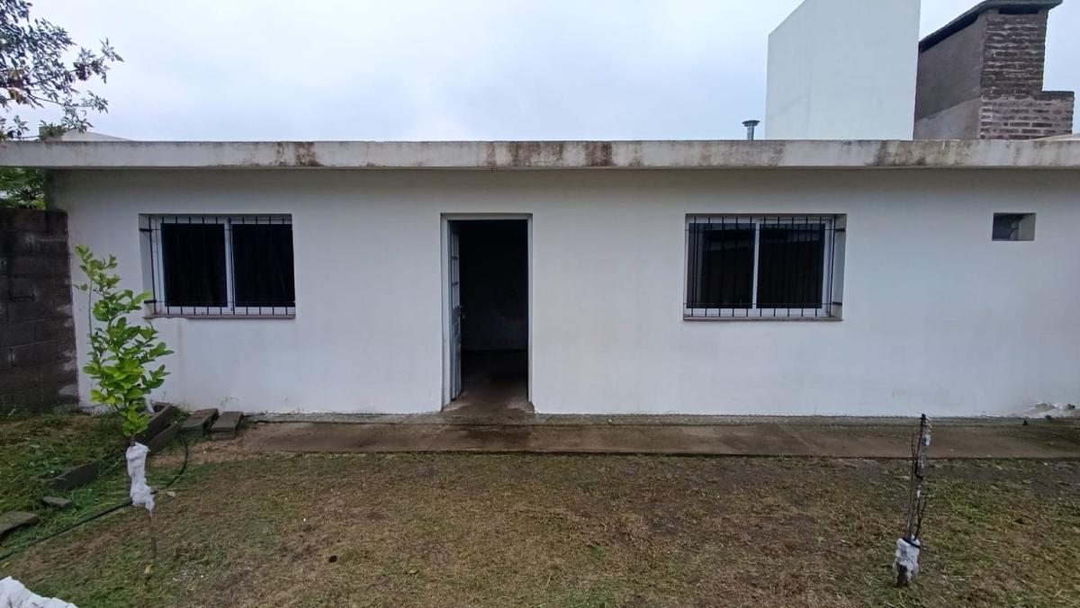 SE VENDE MONOAMBIENTE EN ARROYITO