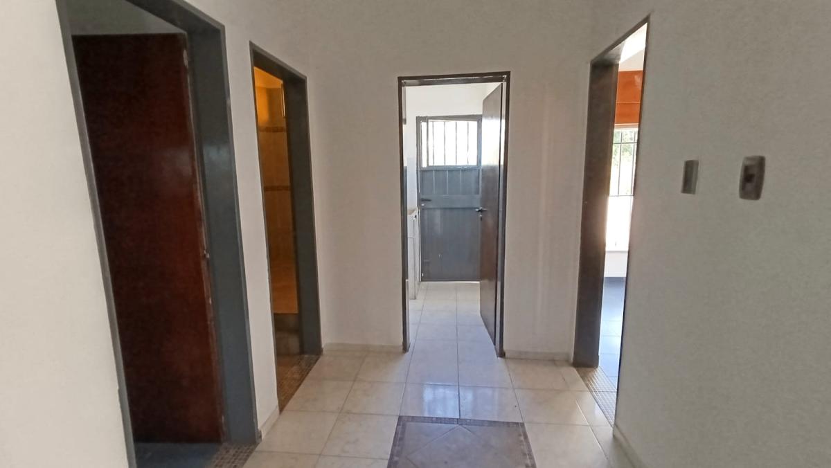SE VENDE DEPARTAMENTO DOS PISOS EN ARROYITO