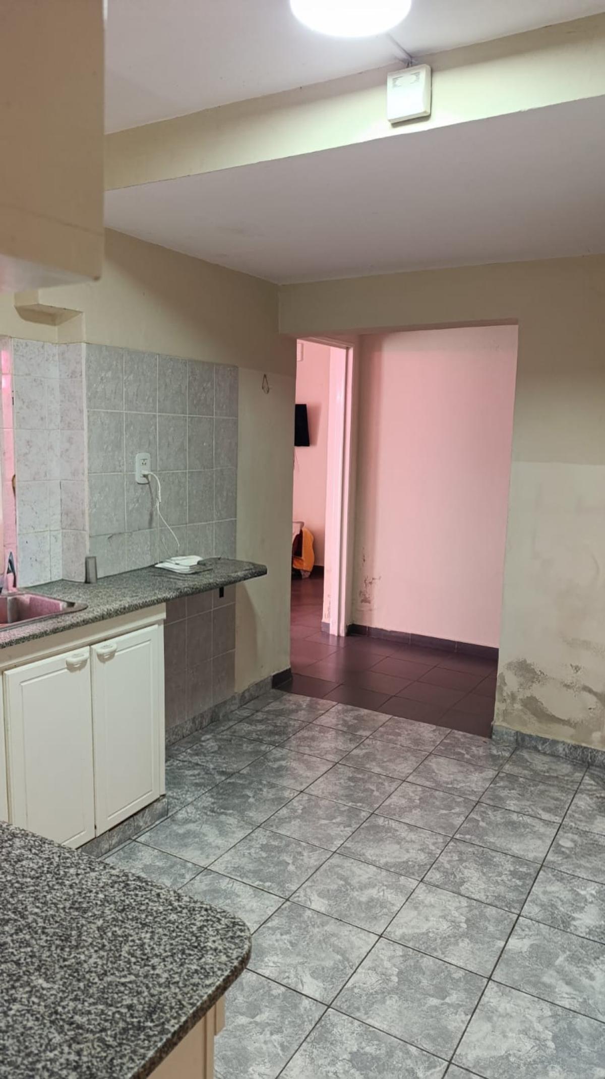 SE VENDE CASA EN ARROYITO