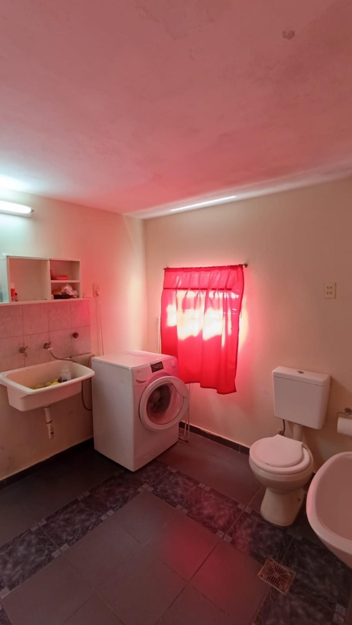 SE VENDE CASA EN ARROYITO