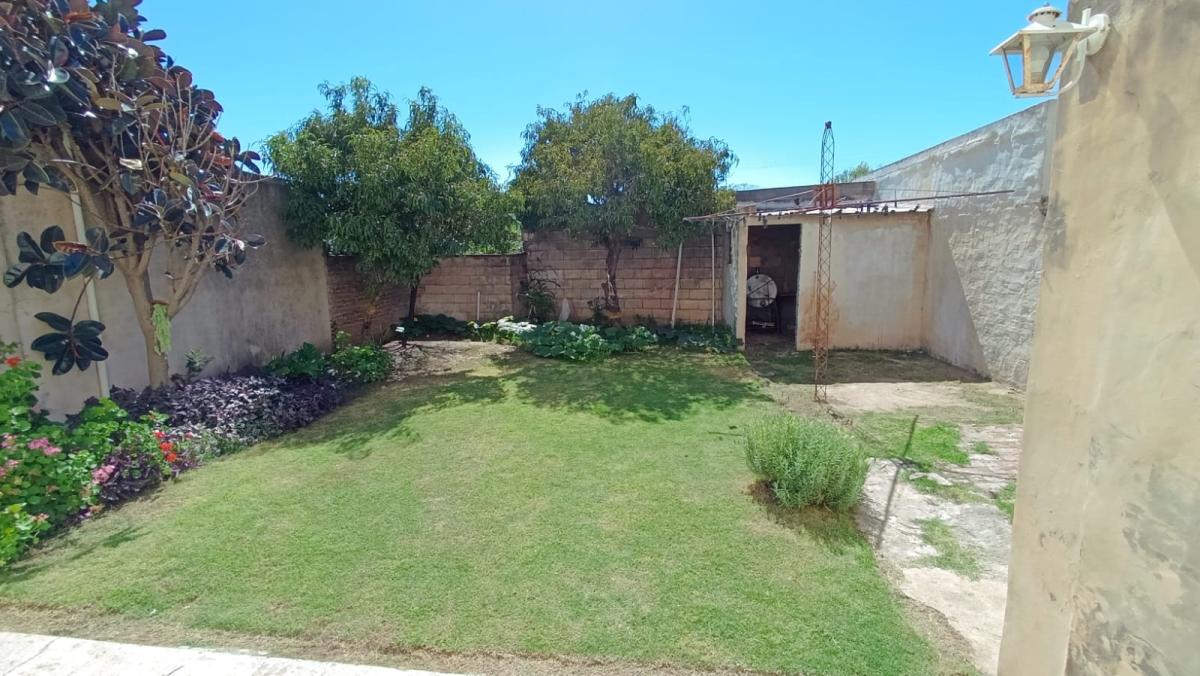 SE VENDE CASA EN ARROYITO