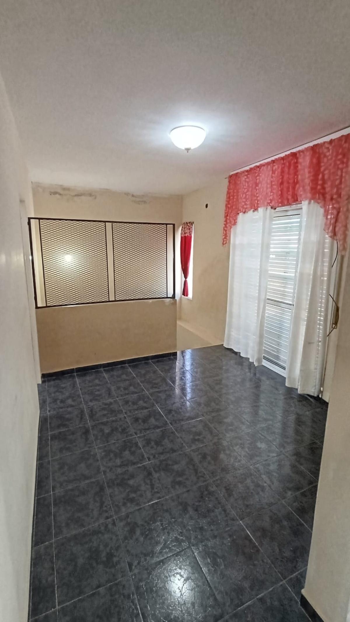 SE VENDE CASA EN ARROYITO