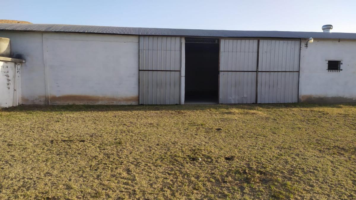 SE VENDE GALPON EN ARROYITO