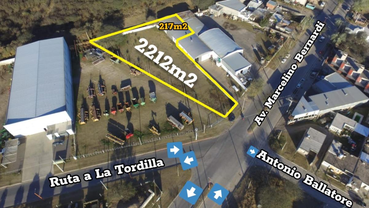 SE VENDE GALPON EN ARROYITO