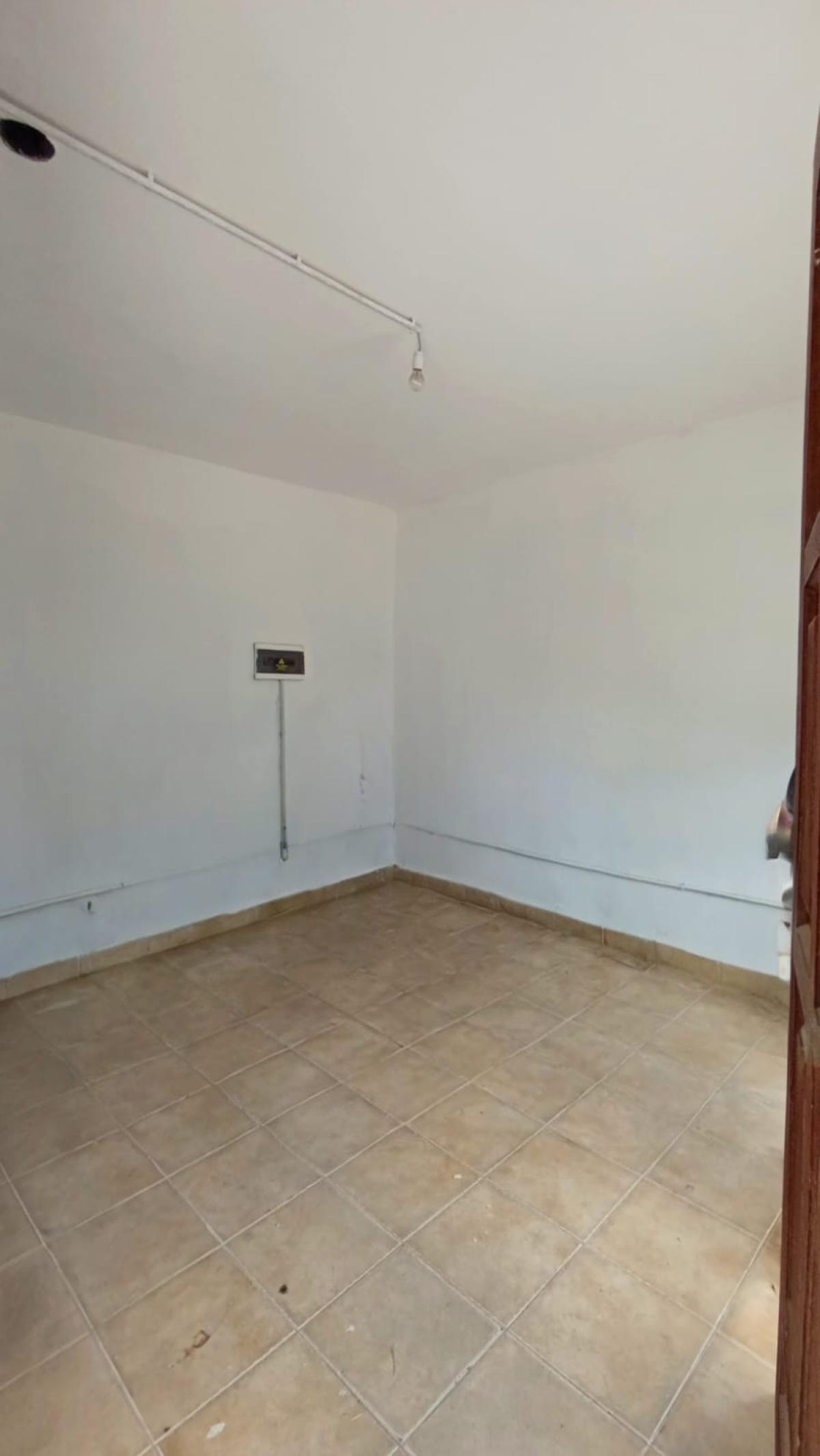 SE VENDE GALPON EN ARROYITO