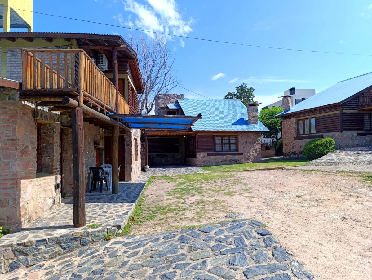 SE VENDE COMPLEJO DE CABAÑAS EN CARLOS PAZ