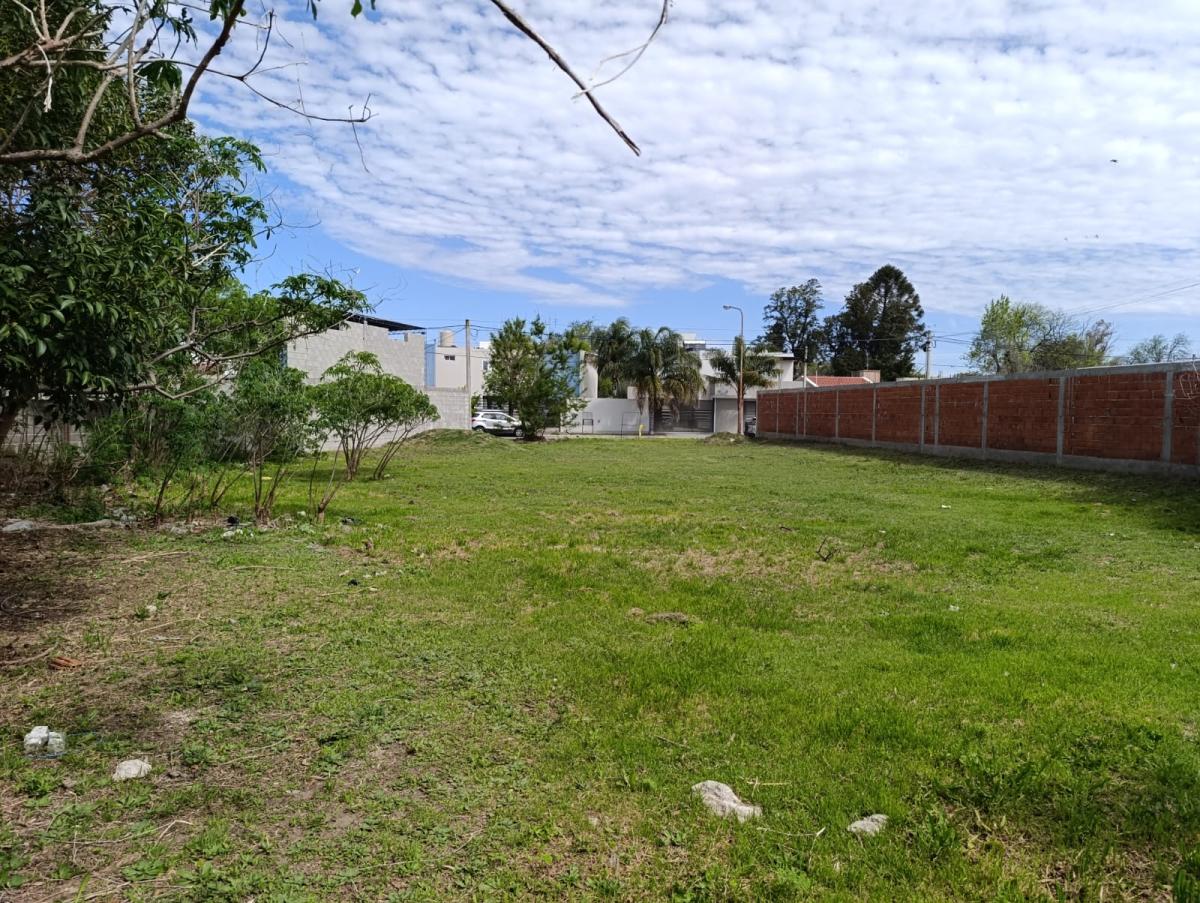 SE VENDE TERRENO - ZONA NORTE