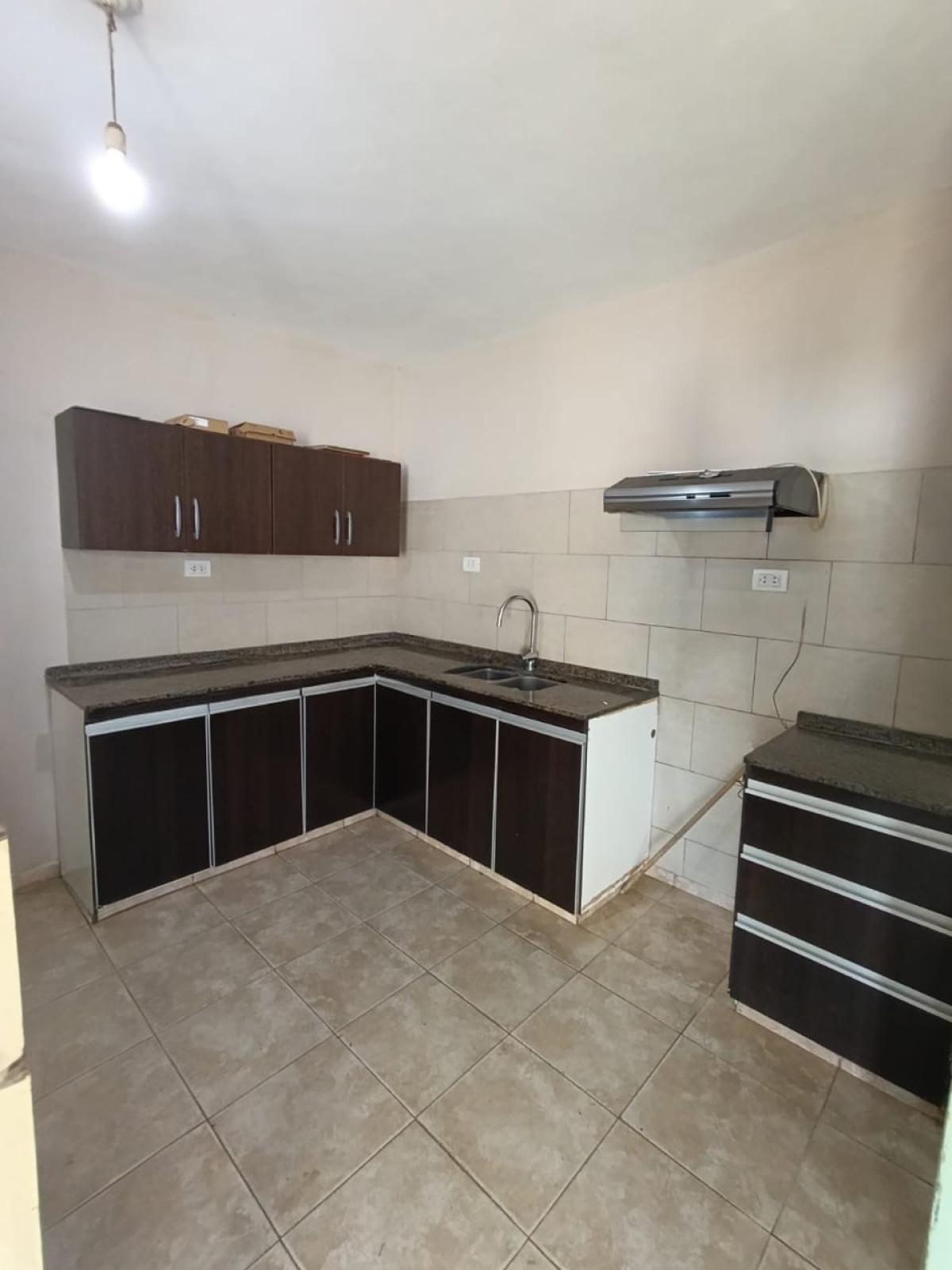 SE VENDE CASA EN EL TIO