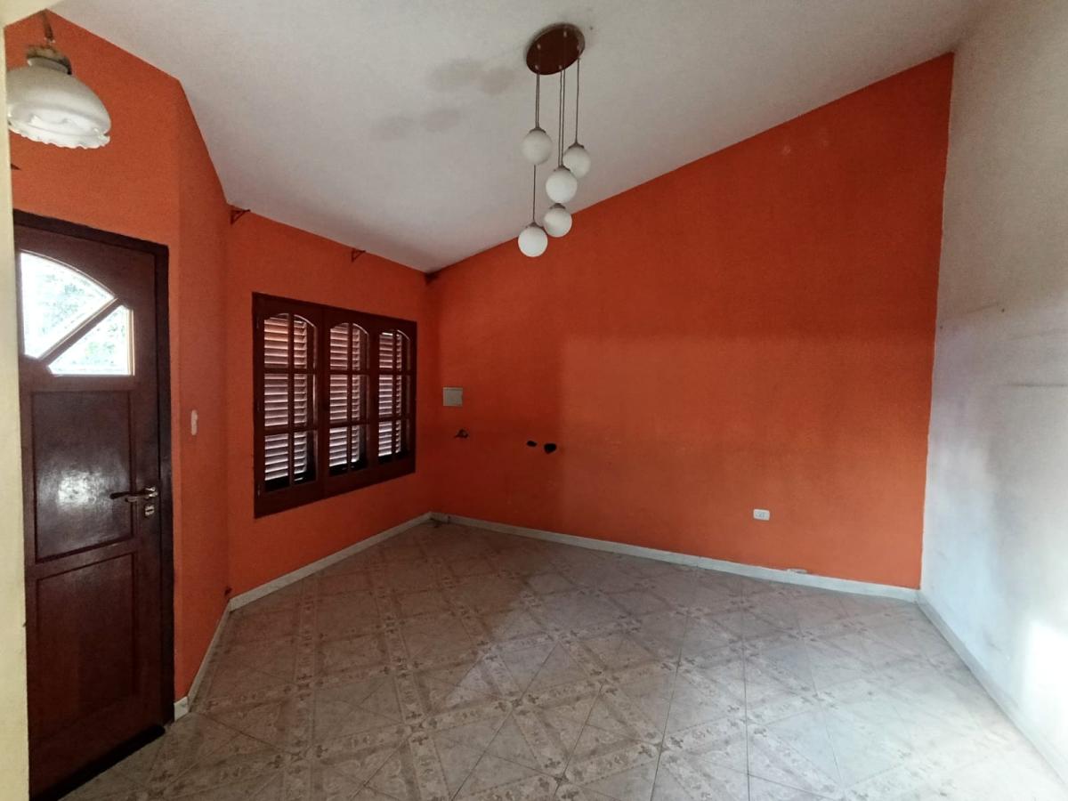 SE VENDE CASA EN ARROYITO