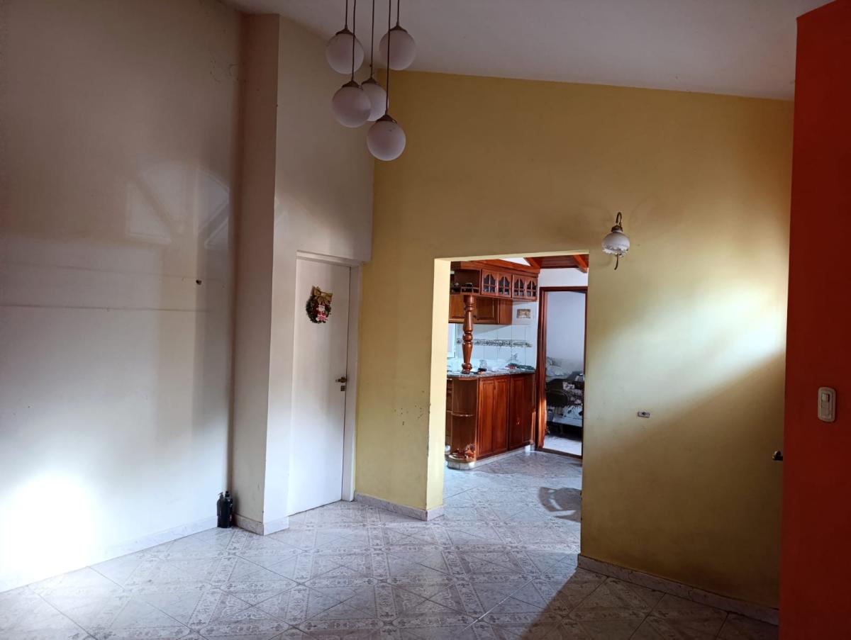 SE VENDE CASA EN ARROYITO