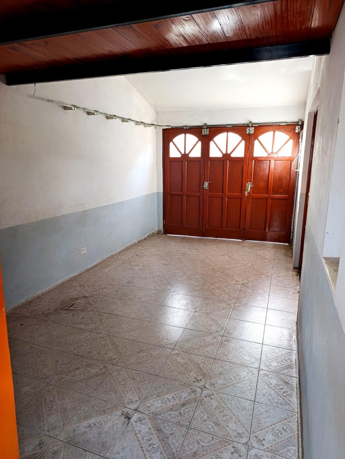 SE VENDE CASA EN ARROYITO