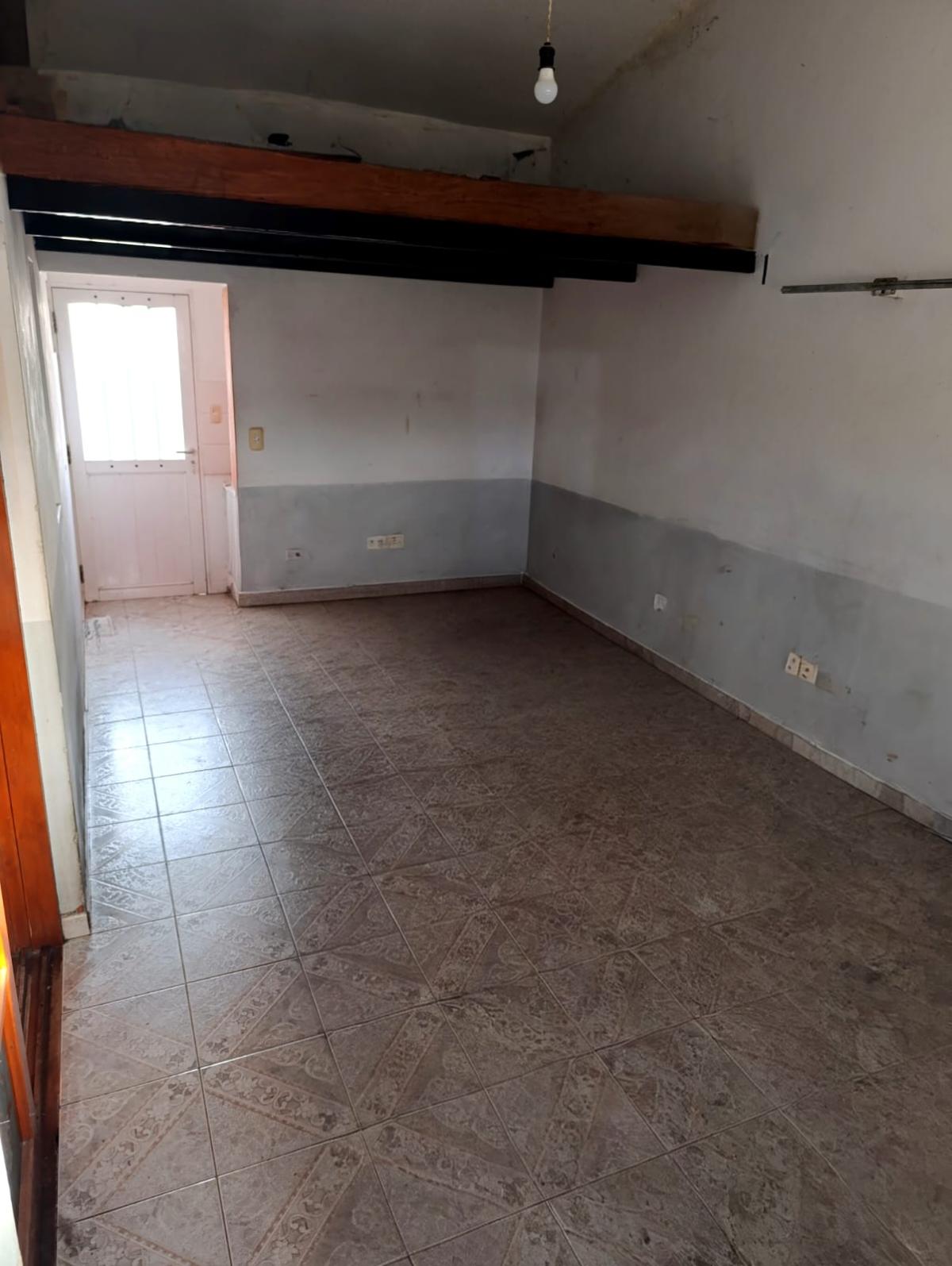 SE VENDE CASA EN ARROYITO