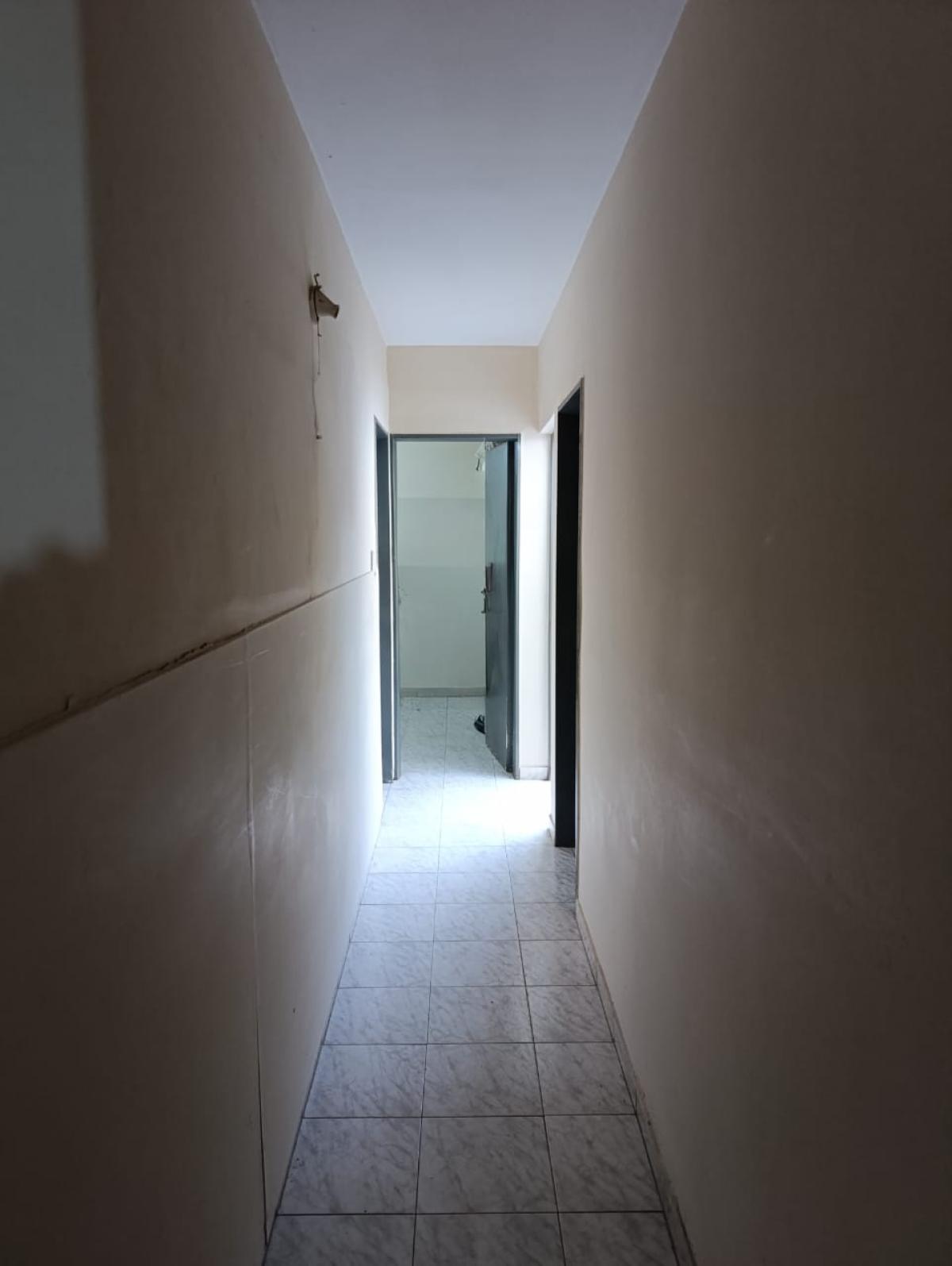 SE VENDE 2 LOCALES COMERCIALES Y 2 DEPARTAMENTOS EN ARROYITO (ZONA CENTRO)