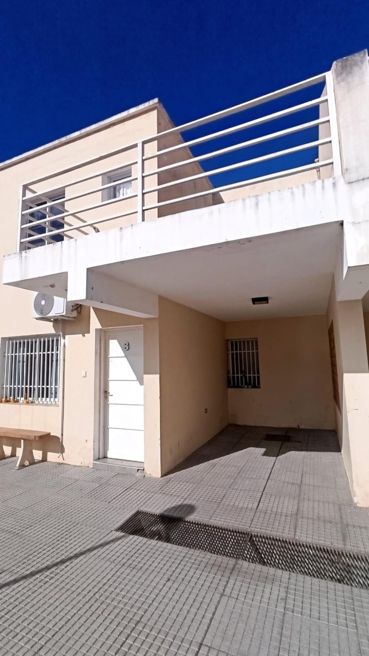 SE VENDE COMPLEJO DE DEPARTAMENTOS EN SANTA ROSA DE RIO PRIMERO