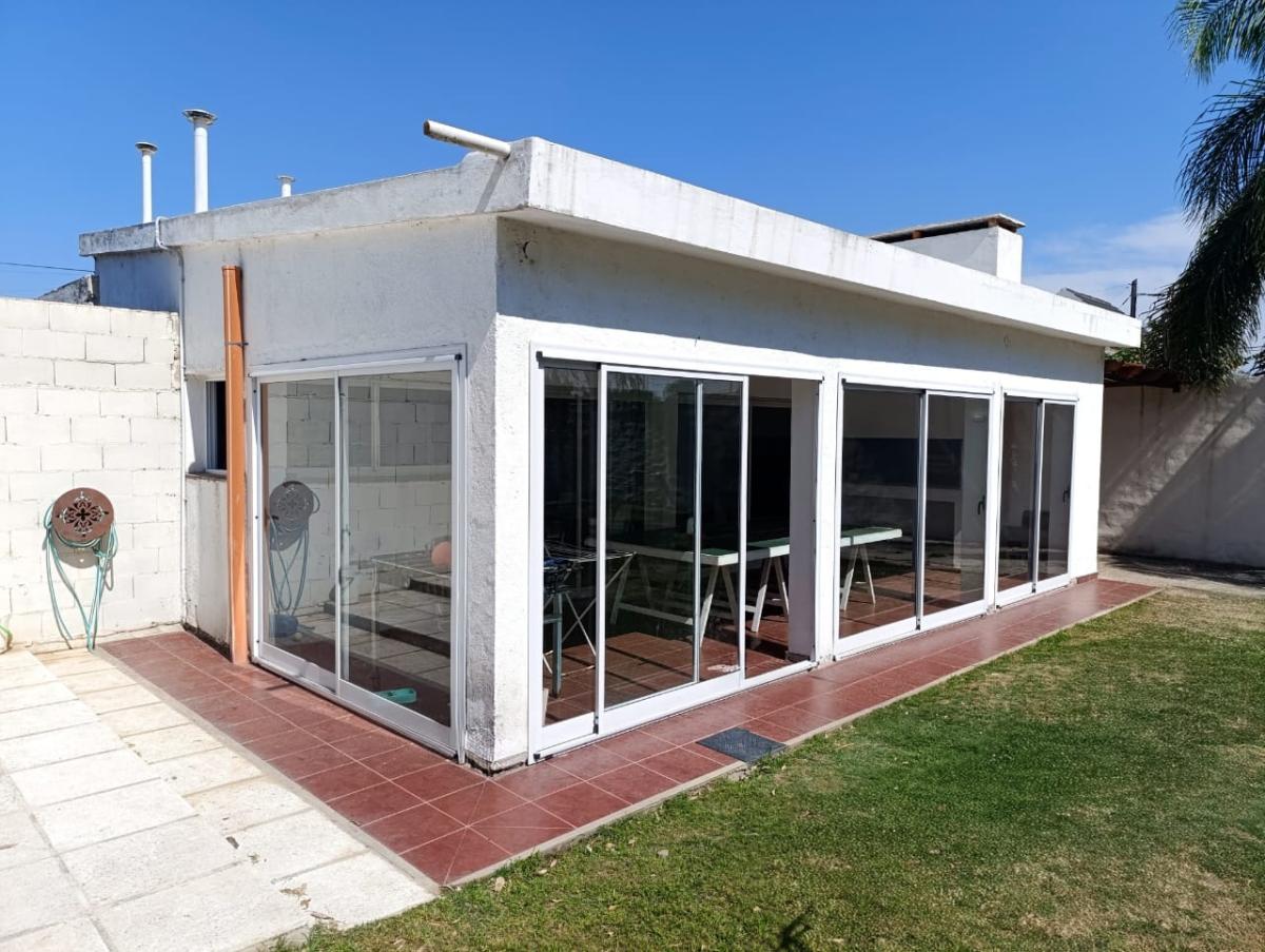 SE VENDE CASA EN ARROYITO