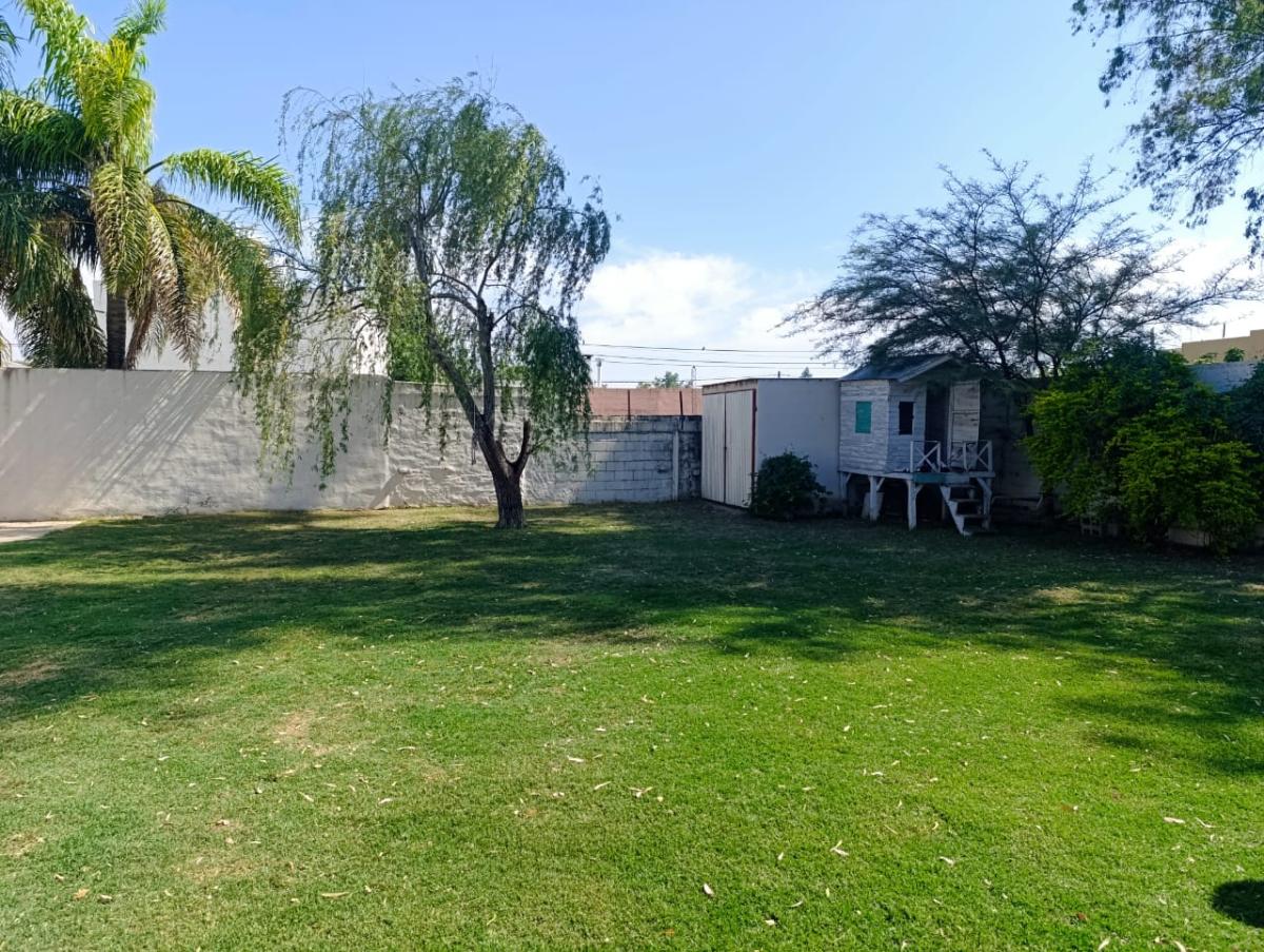SE VENDE CASA EN ARROYITO