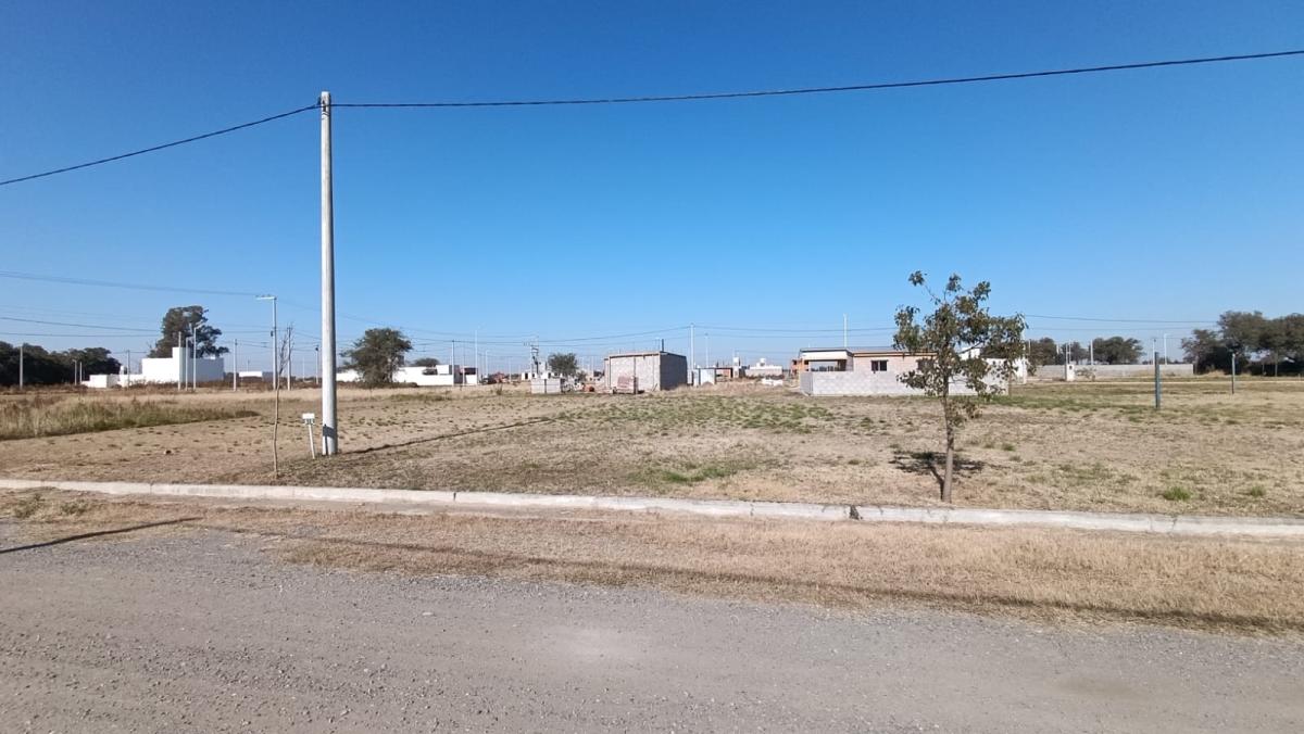 SE VENDE TERRENO - BARRIO LOS OLIVARES
