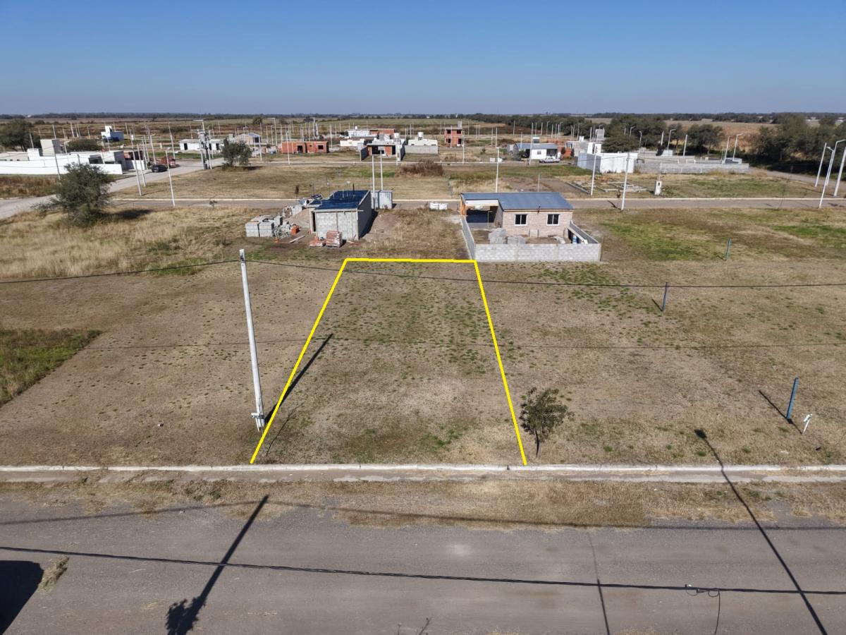 SE VENDE TERRENO - BARRIO LOS OLIVARES