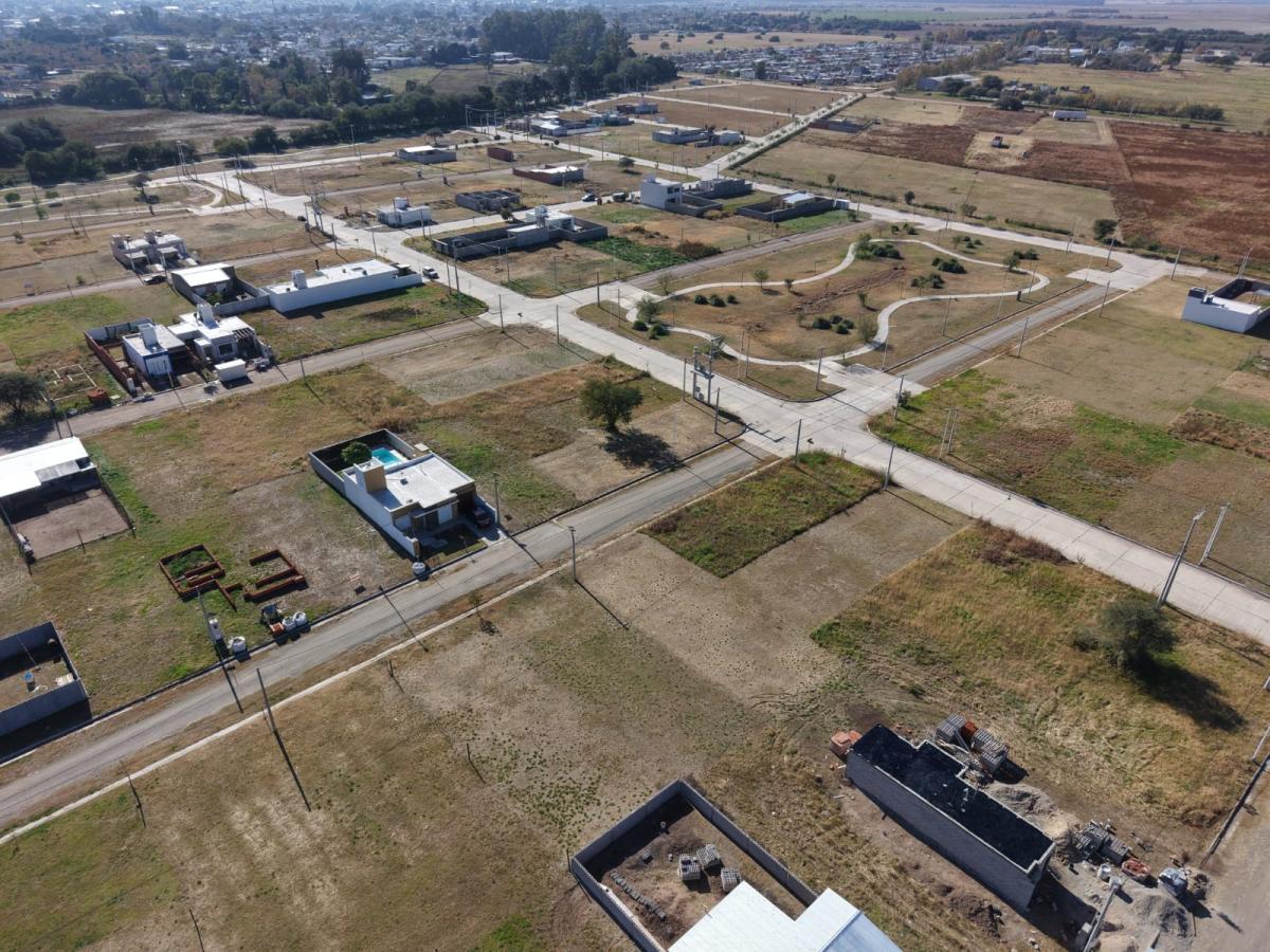 SE VENDE TERRENO - BARRIO LOS OLIVARES
