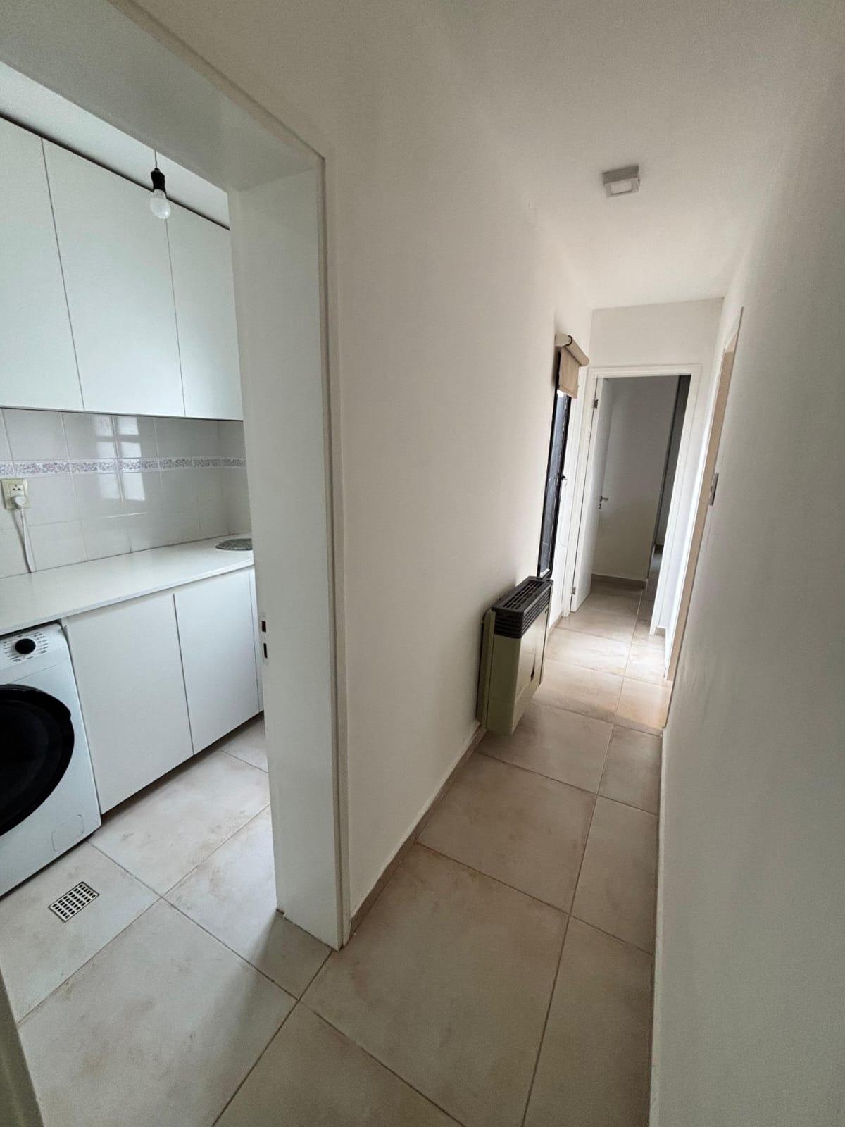 SE VENDE CASA EN ARROYITO