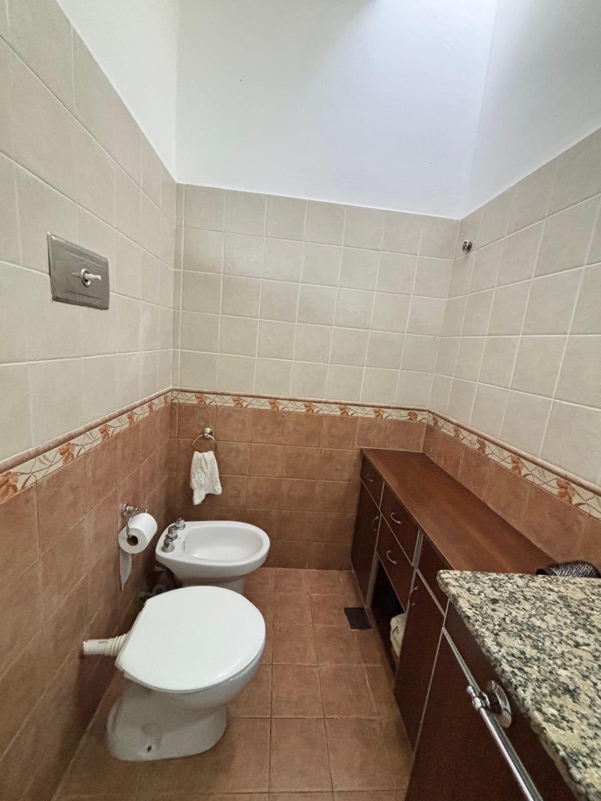SE VENDE CASA EN ARROYITO