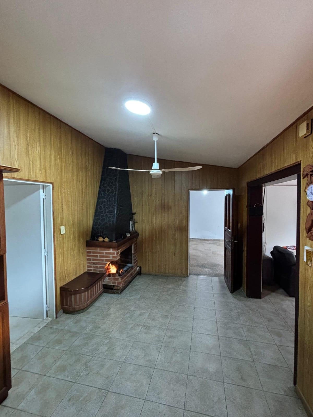 SE VENDE CASA EN ARROYITO