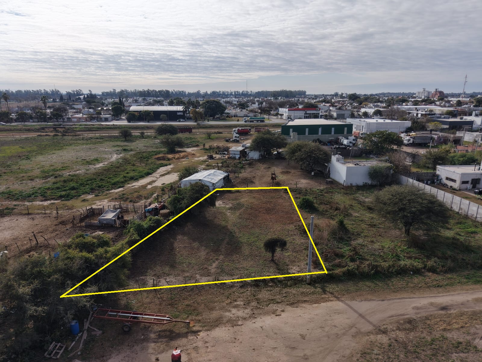 SE VENDE TERRENO ZONA SUR ARROYITO A METROS DE LA RUTA